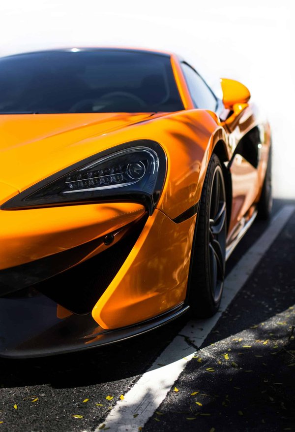 Comment optimiser l'efficacité énergétique des véhicules hybrides rechargeables en conduite urbaine?